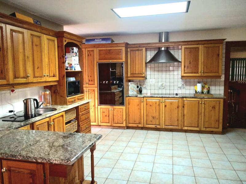 5 Bedroom Property for Sale in Stilfontein North West